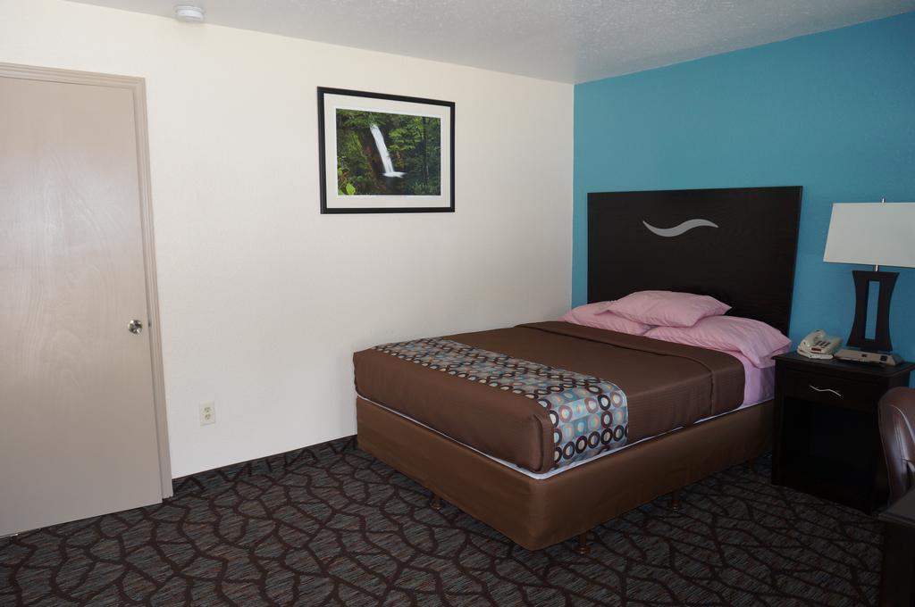 سيلفا Blue Ridge Inn الغرفة الصورة